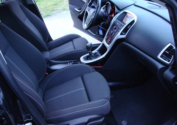 Opel Astra cena 23500 przebieg: 165800, rok produkcji 2010 z Syców małe 704